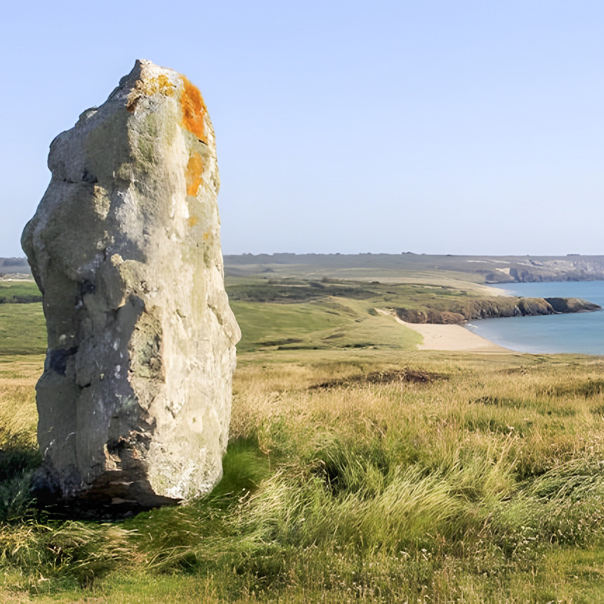 presqu ile de crozon menhir guillaudeau donatienne